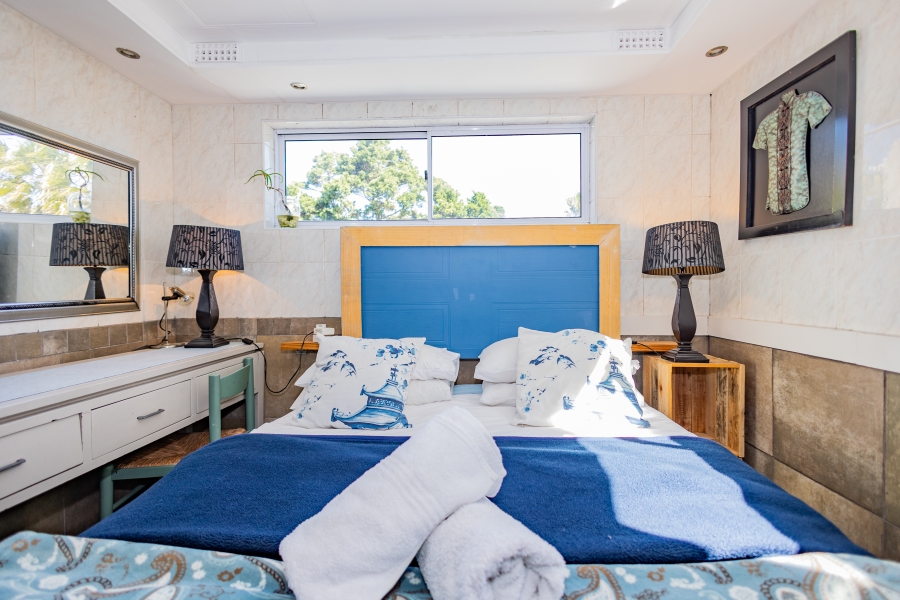 13 Bedroom Property for Sale in Sunset Beach Western Cape